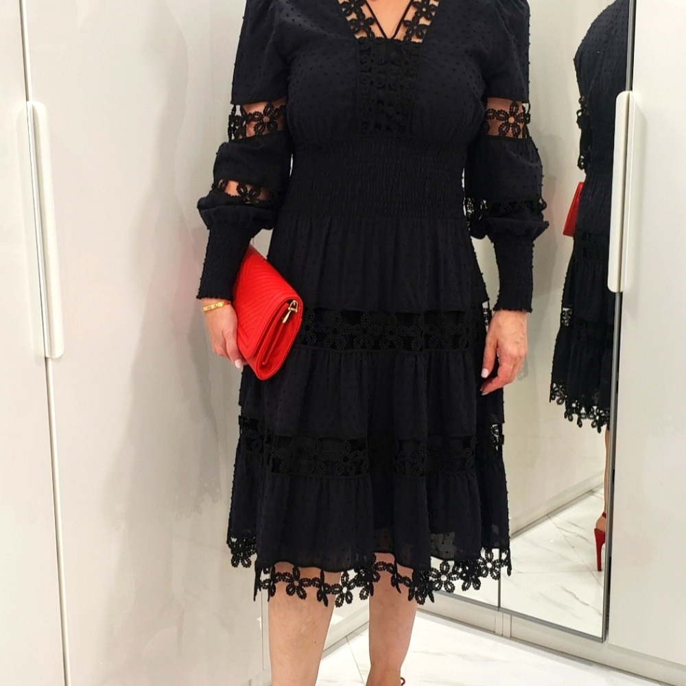 Beautiful and very comfortable evening dress